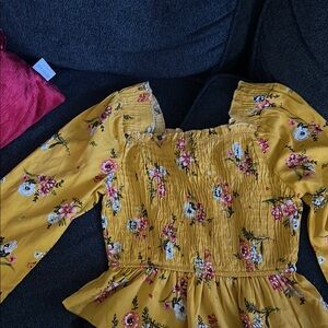 Floral Yellow Smocked Blouse 

Brand new